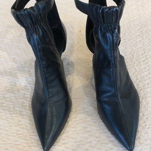 Gorgeous shimmery blue Zara leather heels